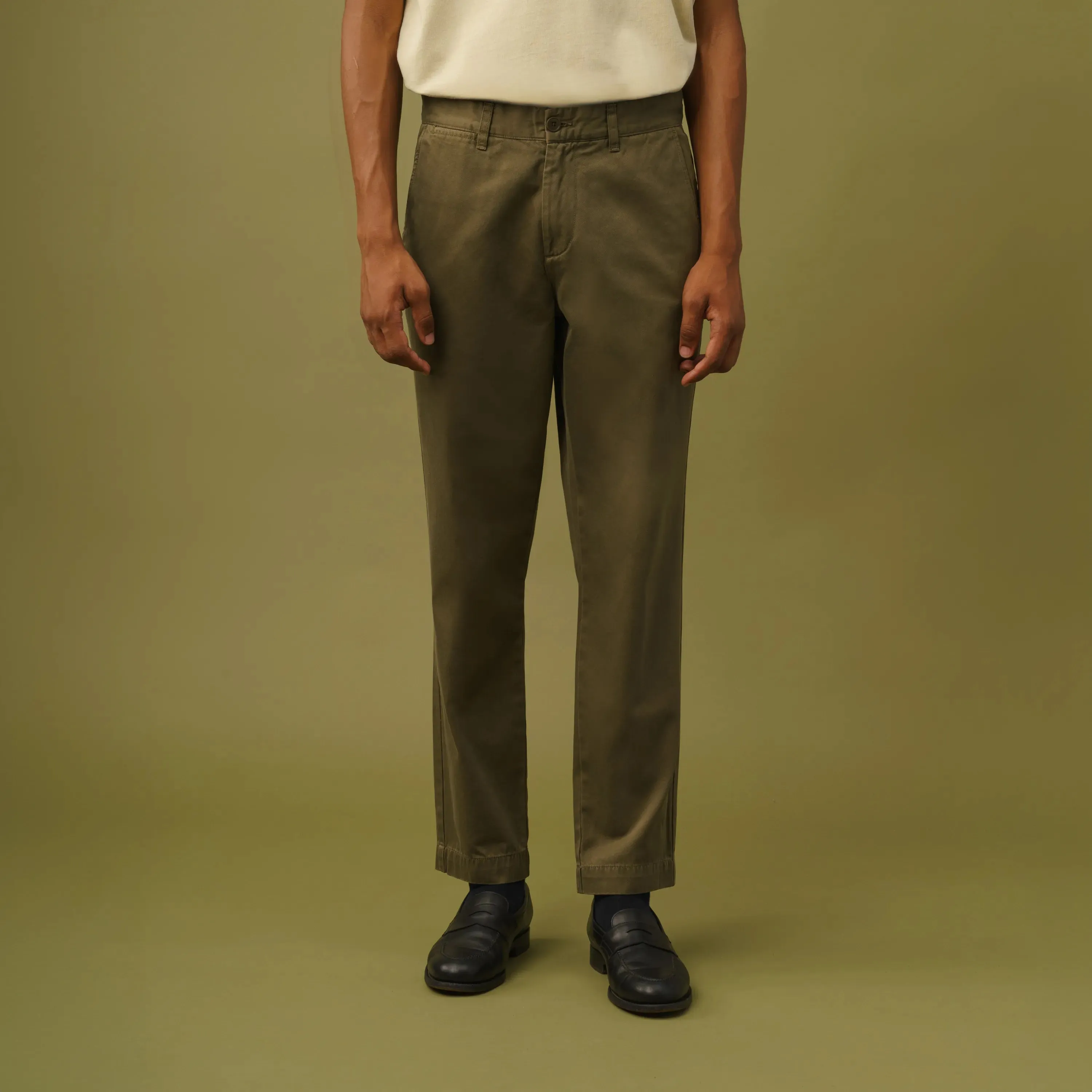 CHINOS