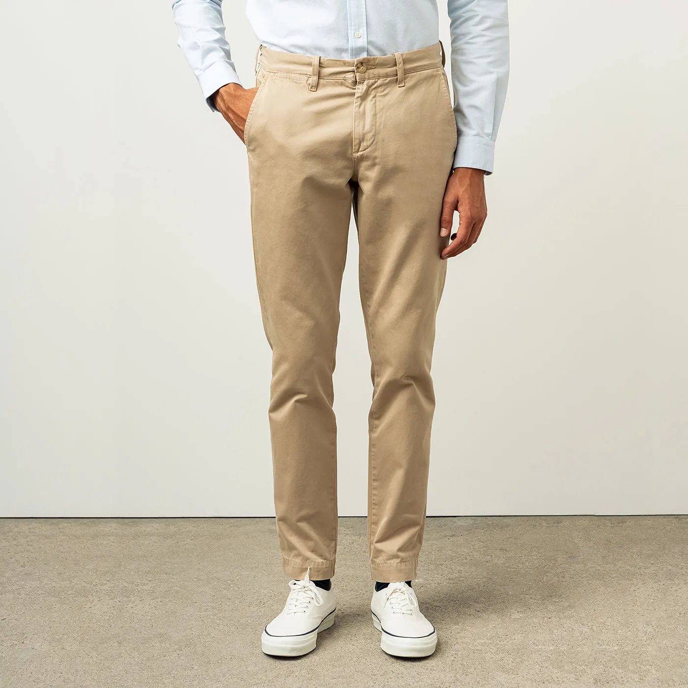 CHINOS