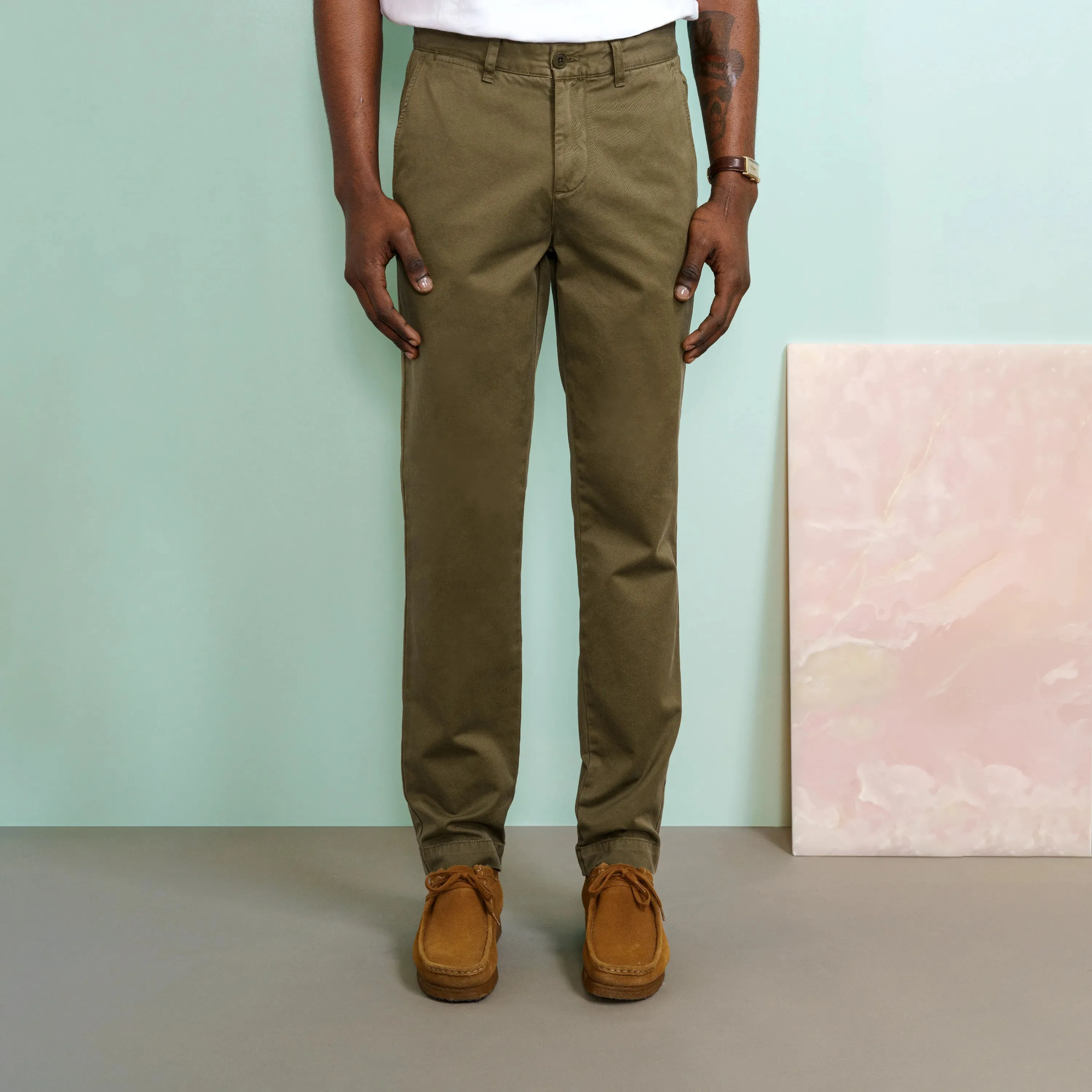 CHINOS
